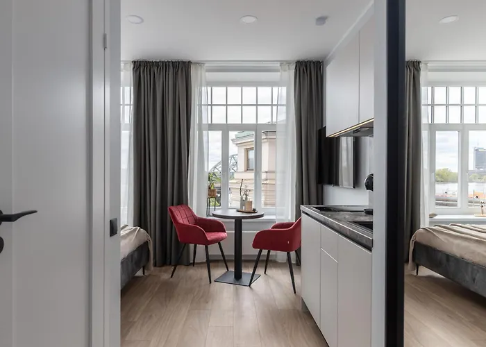 Apartment With River View In Old Town